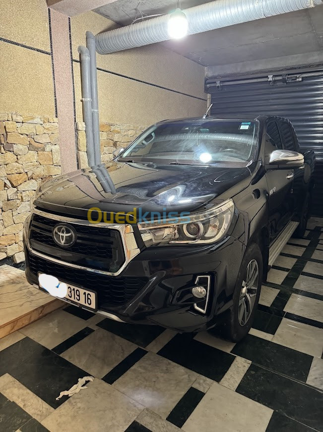 Toyota Hilux Legend Dc X Pack Luxe B Ja A Alg Rie