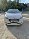 Peugeot 208 2015 Allure