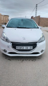 Peugeot 208 2014 Allure