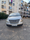 Hyundai H1 2012