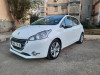 Peugeot 208 2015 Allure