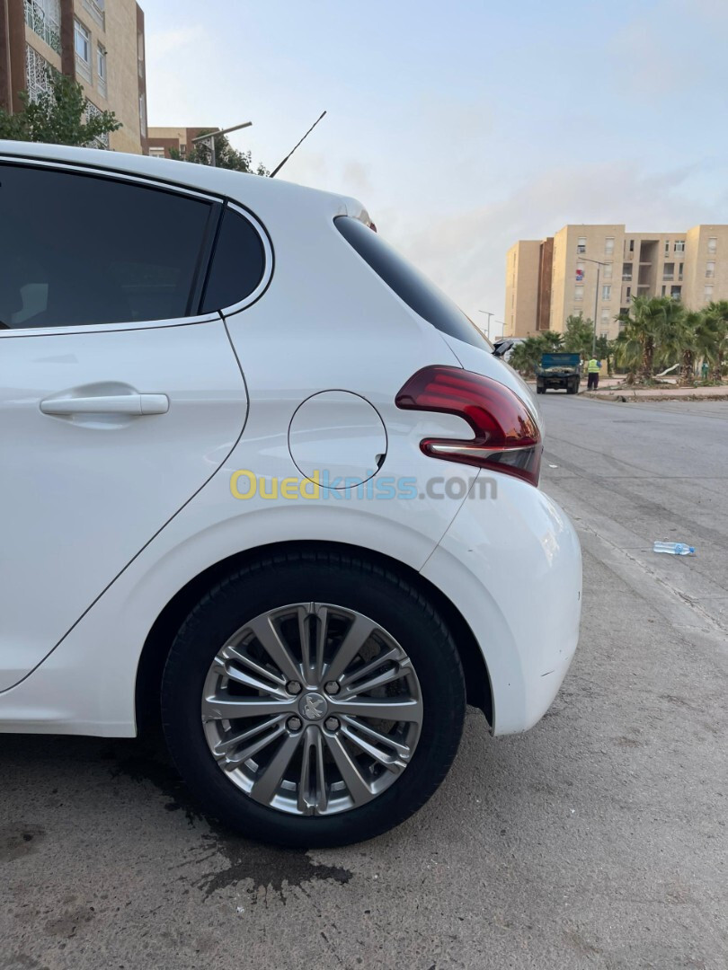 Peugeot 208 2019 Allure