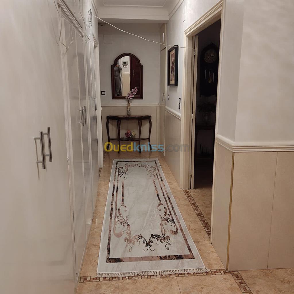 Vente Appartement F5 Alger Bab ezzouar