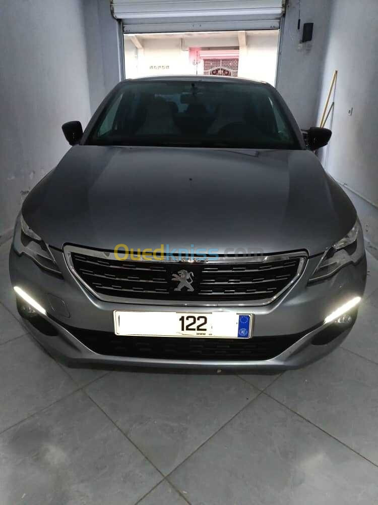 Peugeot 301 2022 Allure