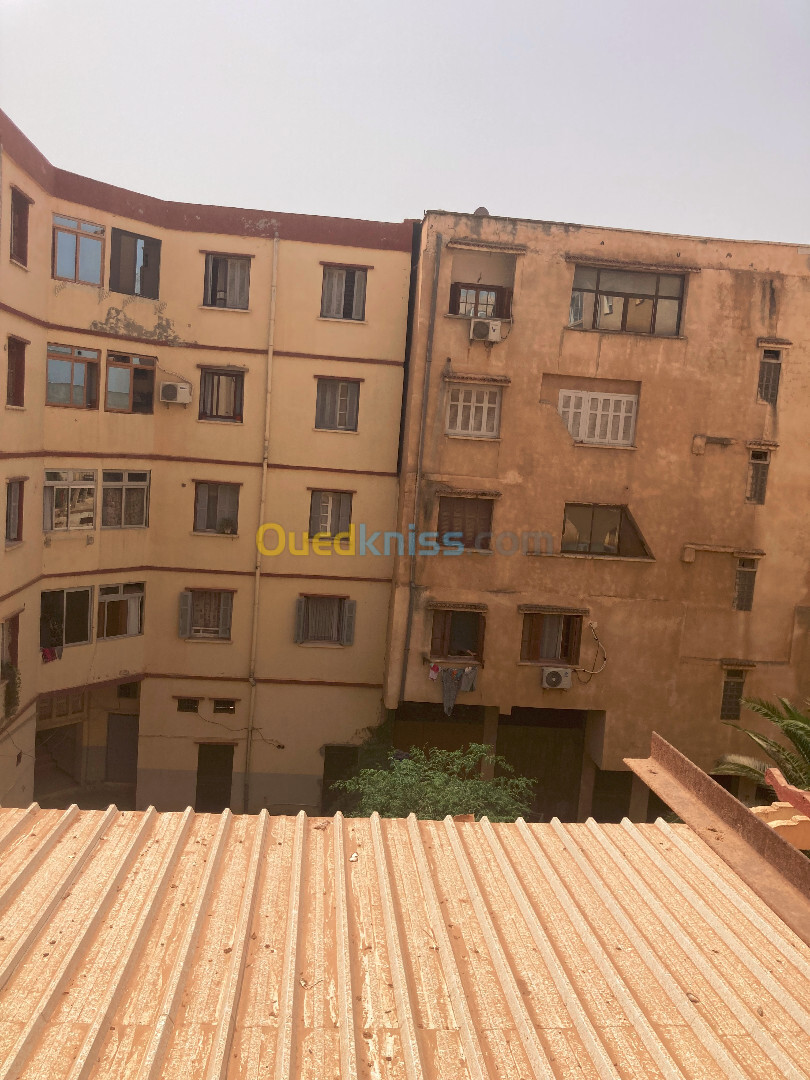 Vente Appartement F4 Alger Bordj el bahri