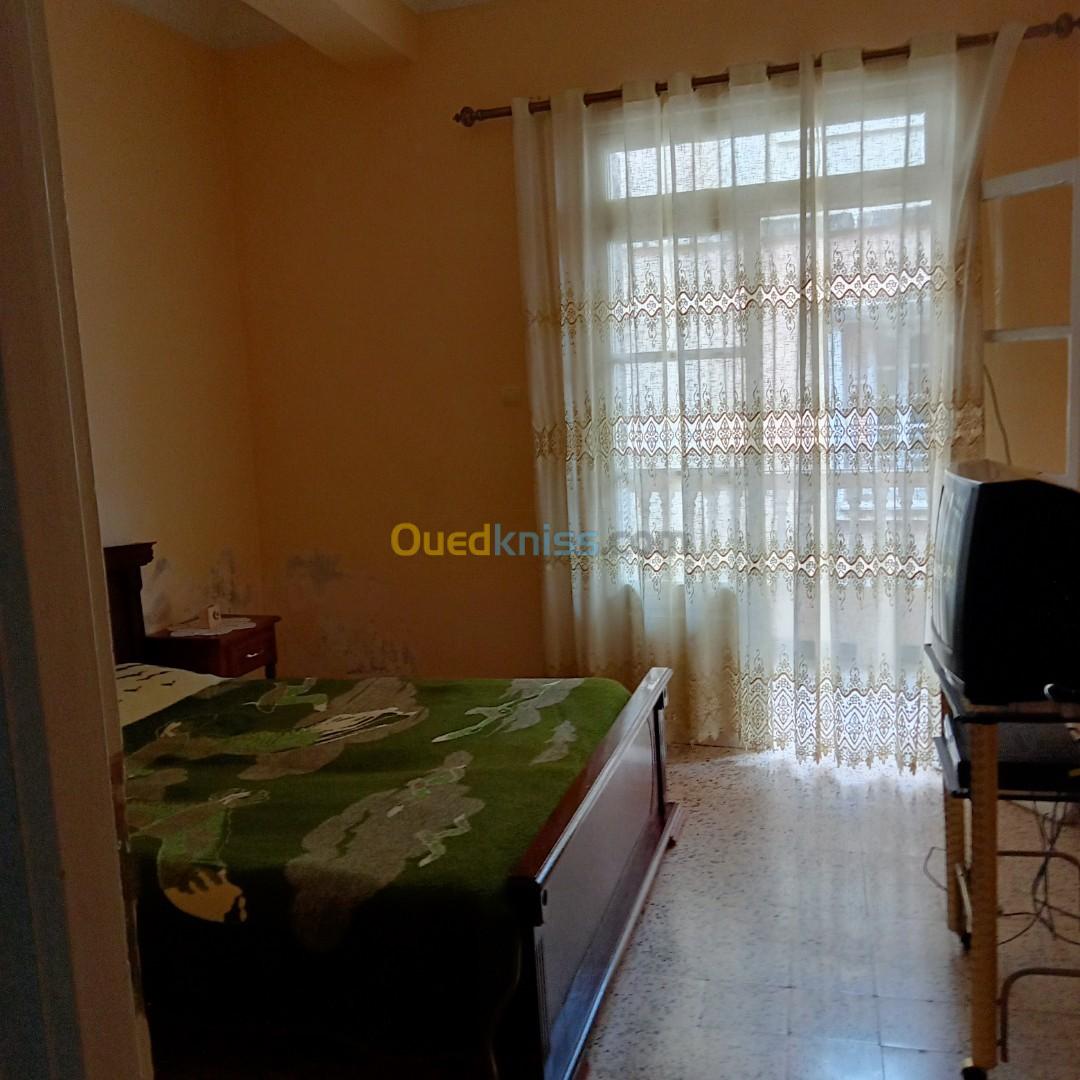 Location Appartement F4 Jijel Jijel