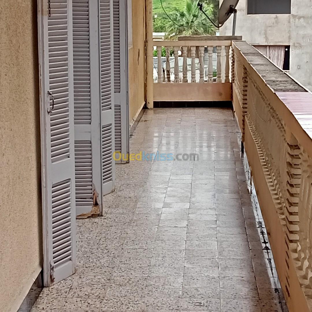 Location Appartement F4 Jijel Jijel