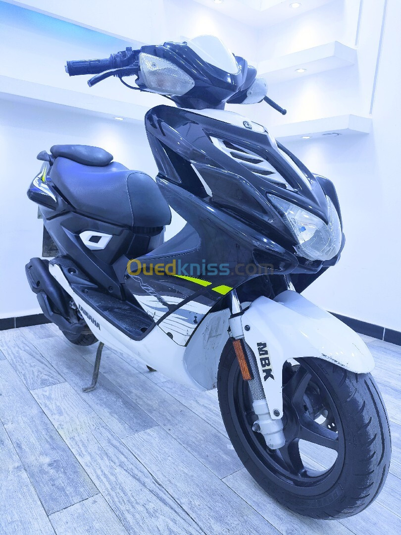 YAMAHA MBK MÉTRO AEROX FRANÇAIS 50CC 2016