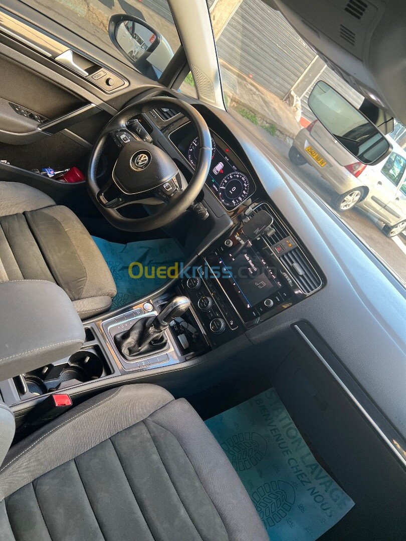 Volkswagen Golf 7 2017 Carat +