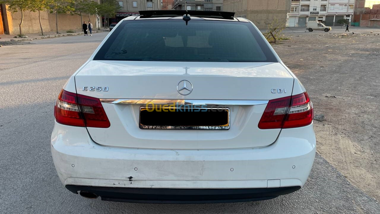 Mercedes Classe E 2011 Avantgarde pack Amg /// OM 646 DELPHI  ///