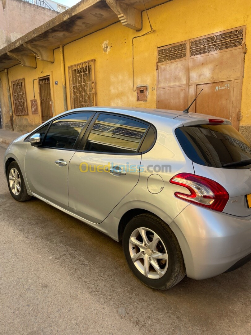 Peugeot 208 2013 Access