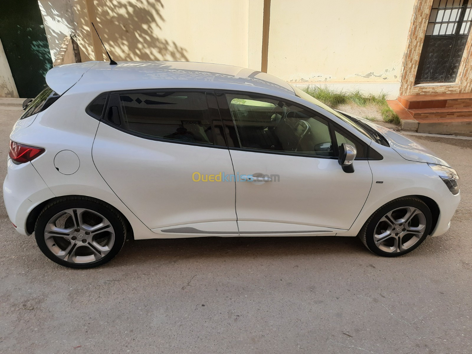 Renault Clio 4 2015 GT Line +