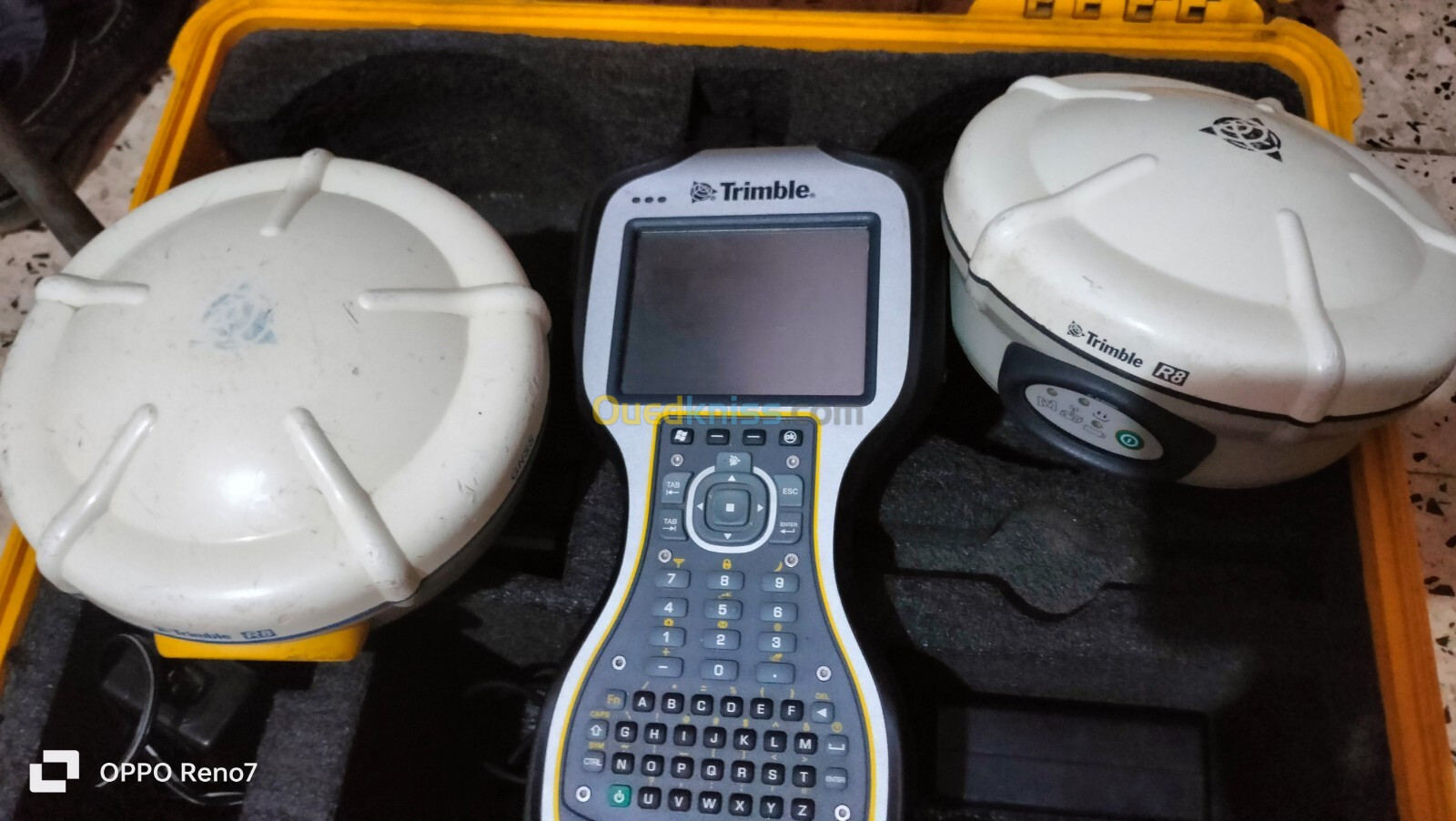 Trimble r8 model 2 leica 