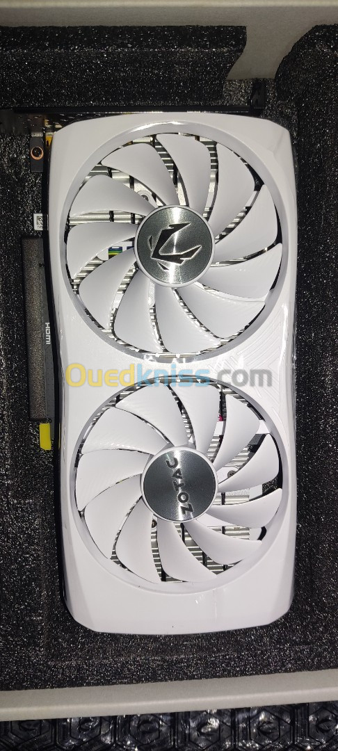 RTX 4060 ZOTAC white édition  