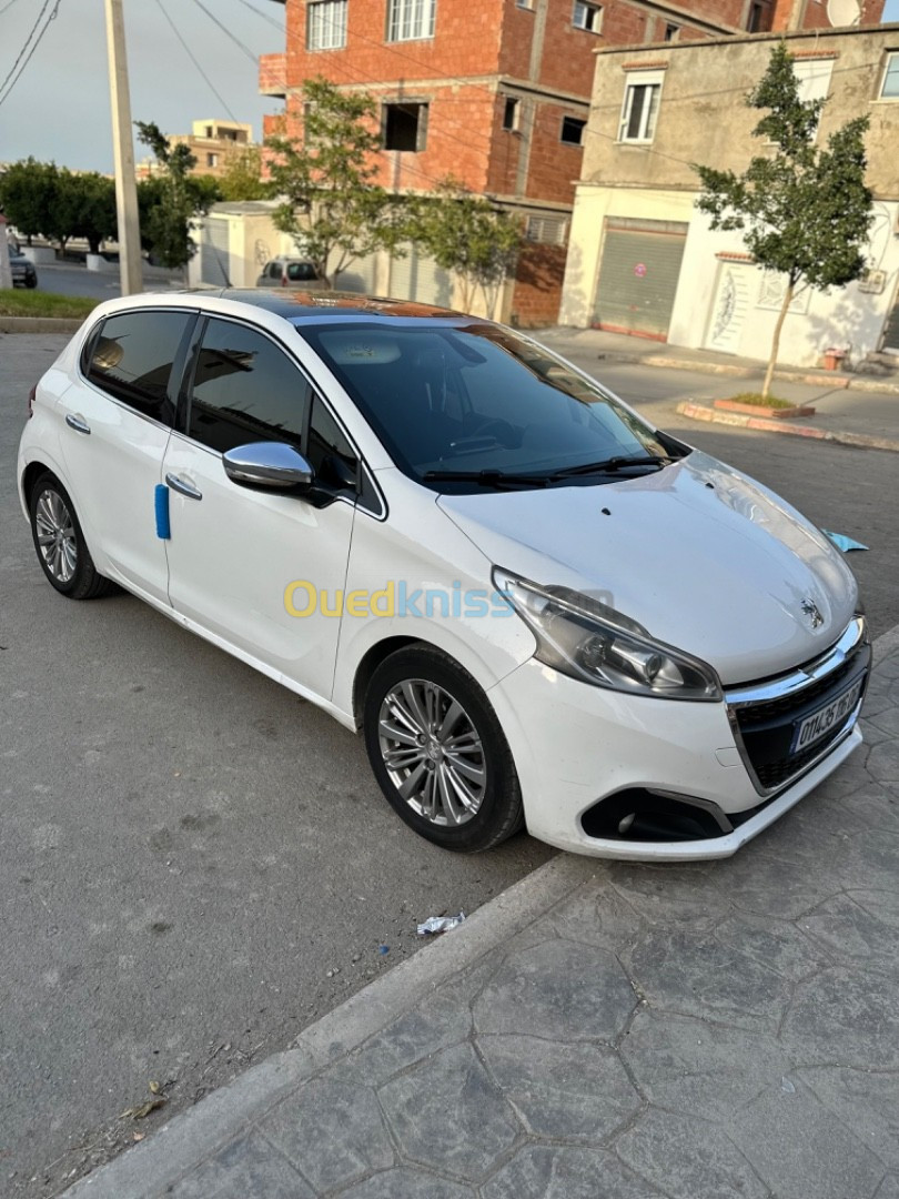 Peugeot 208 2016 Allure Facelift