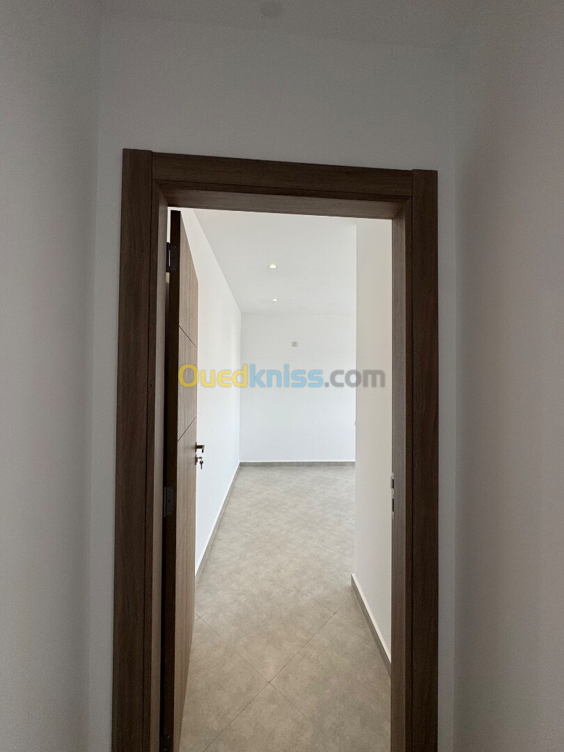 Location Appartement F6 Alger Bir mourad rais