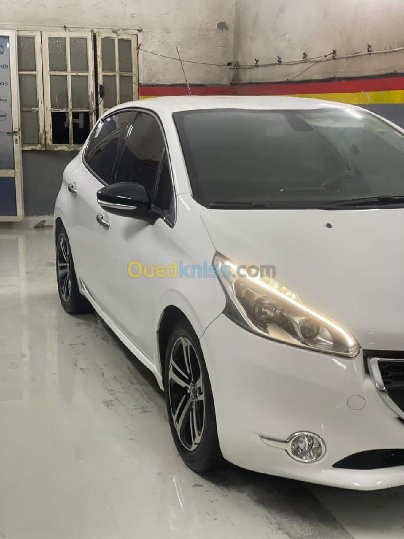 Peugeot 208 2014 Allure