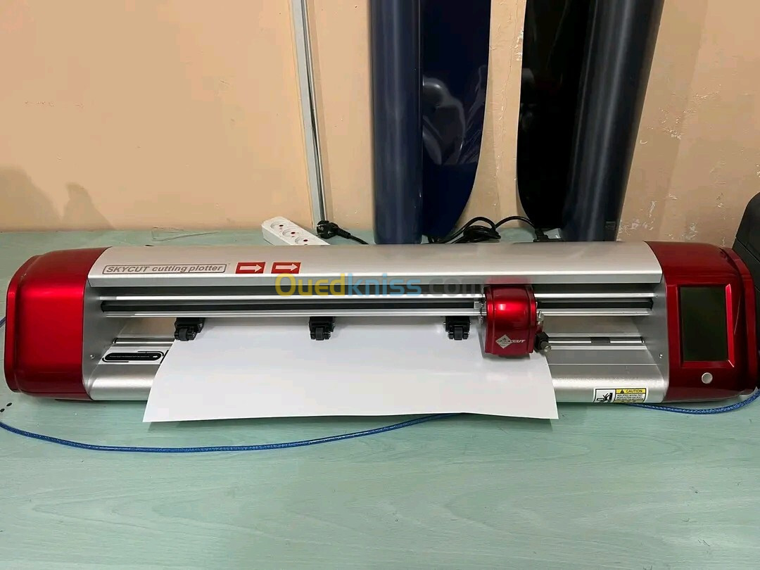 Cutting plotter skycut C24 