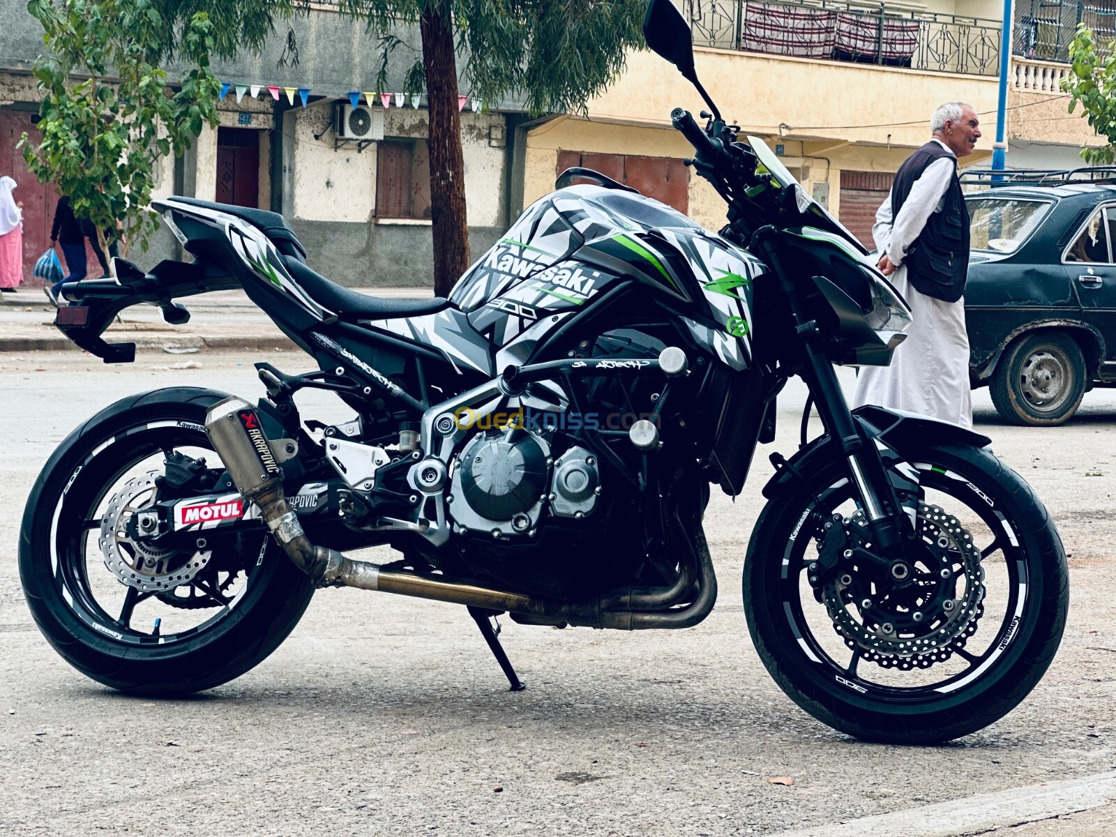 Kawasaki Z900 