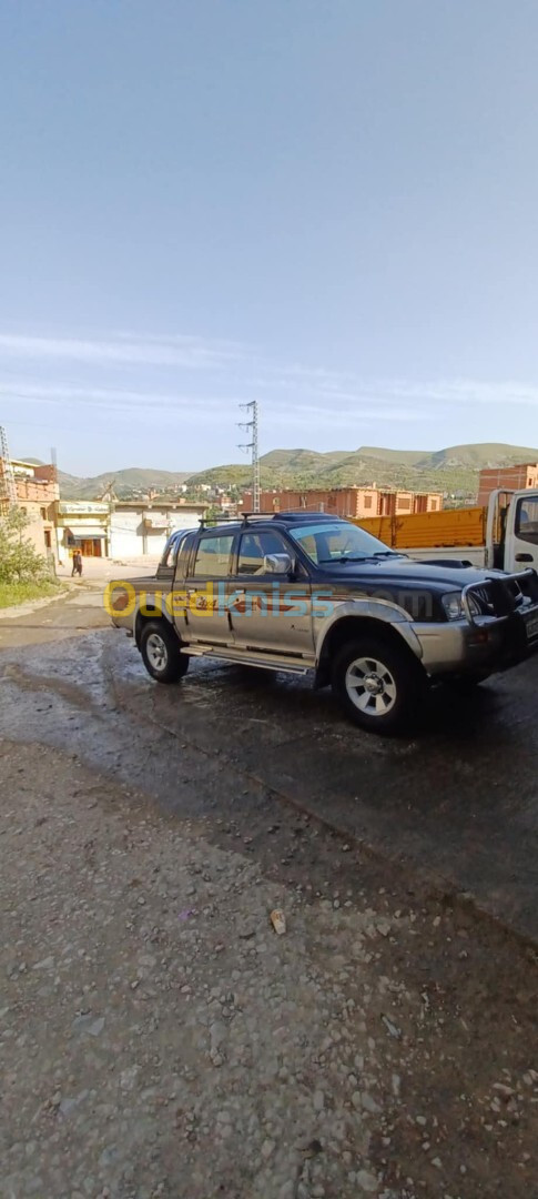 Mitsubishi L200 2005 