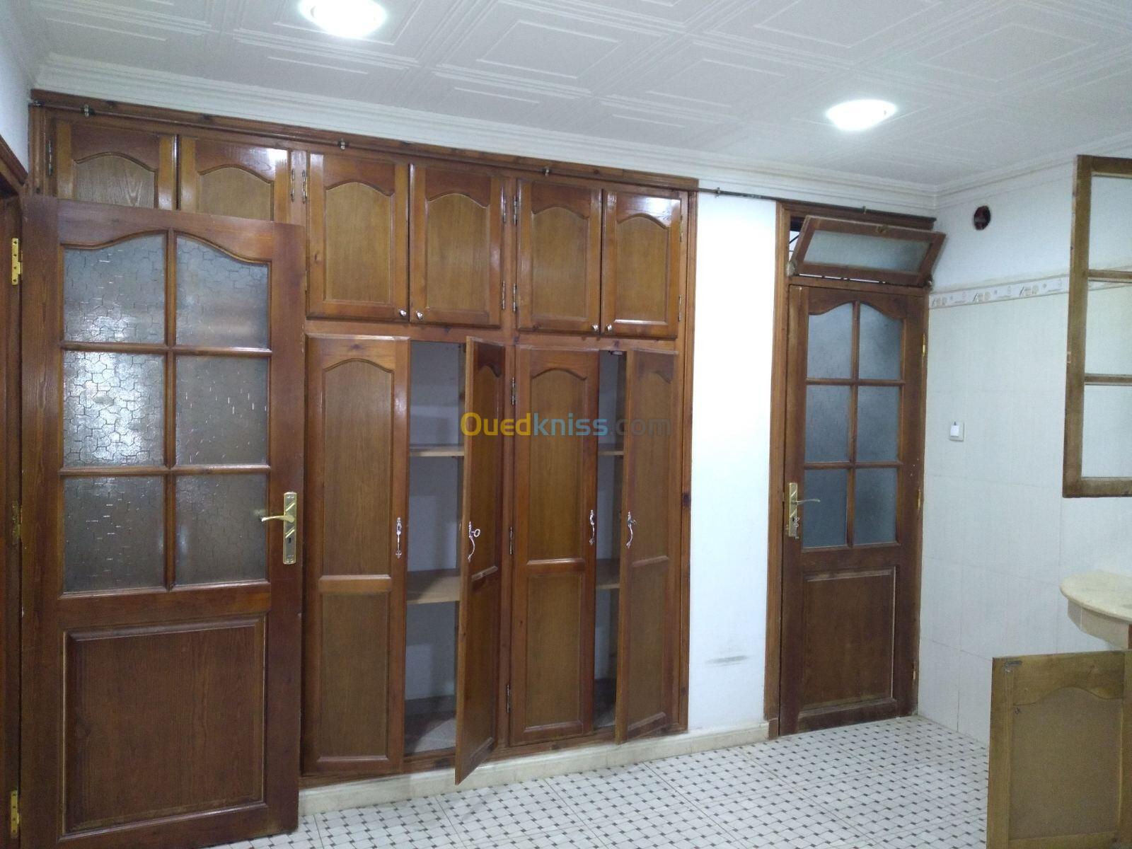 Location Niveau De Villa F4 Blida Blida