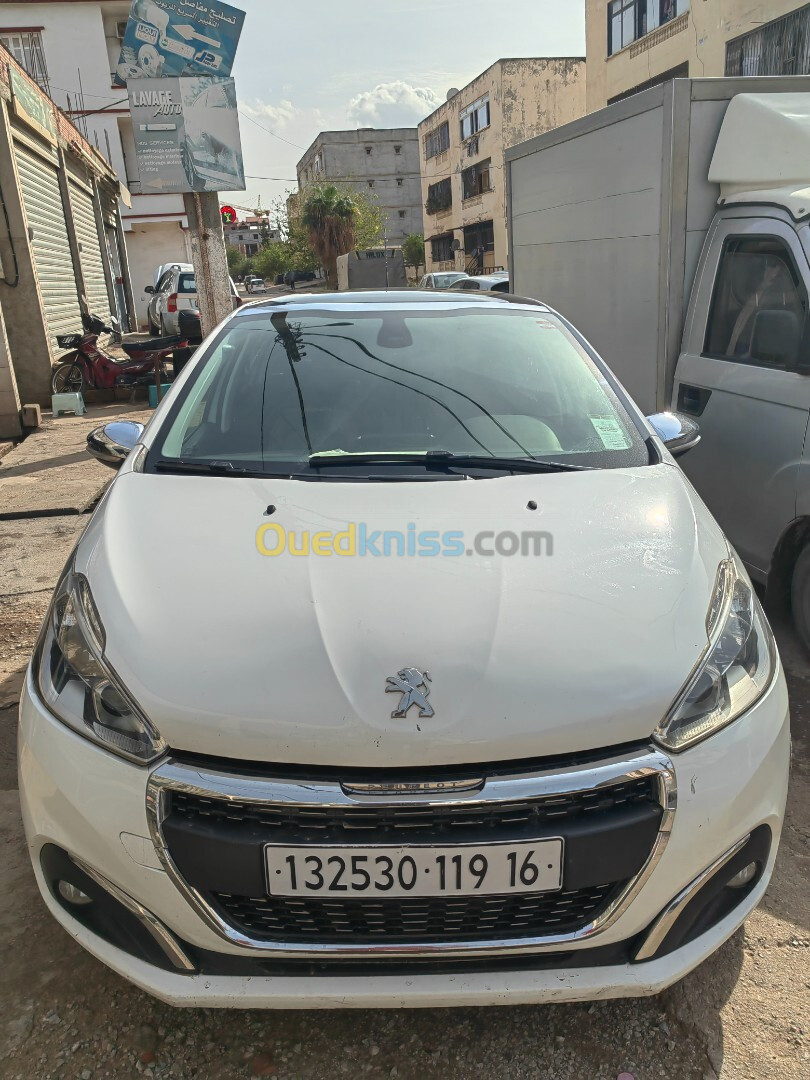 Peugeot 208 2019 Allure