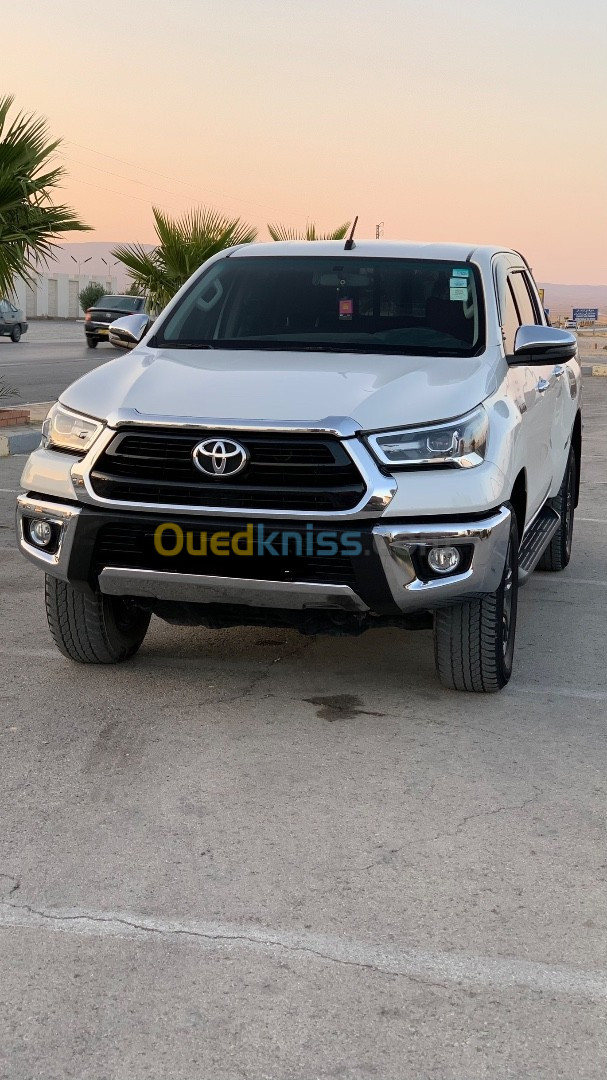 Toyota Hilux 2021 LEGEND DC 4x4