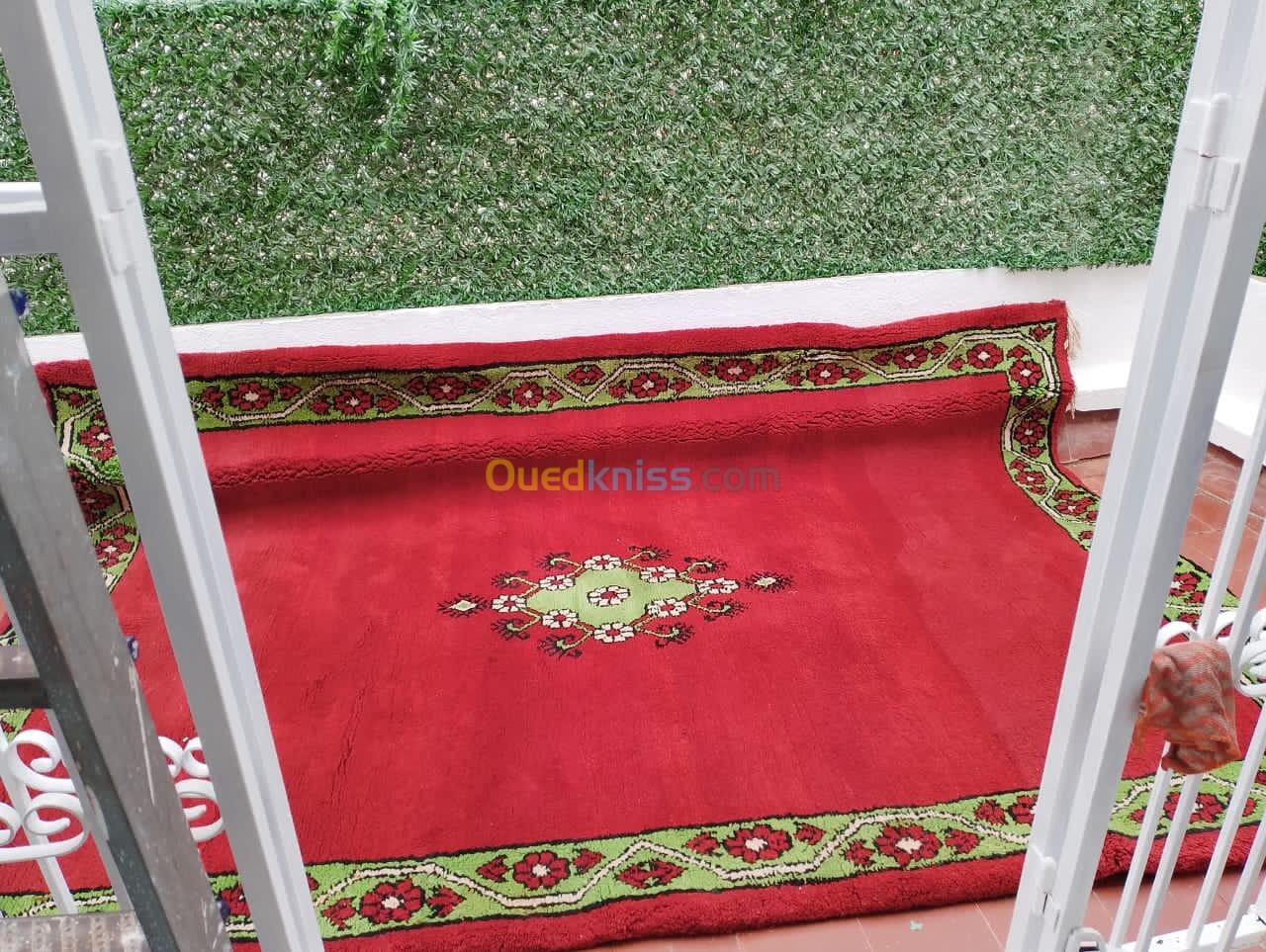 Tapis traditionnel de Tebessa rouge 