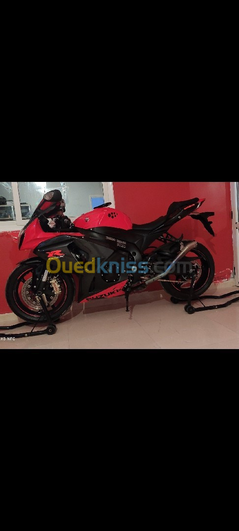 Suzuki Suzuki gsxr 1000 L5 2015