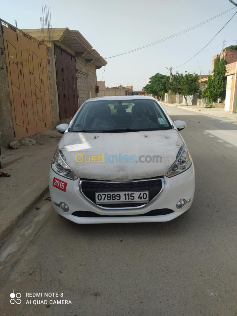 Peugeot 208 2015 Allure