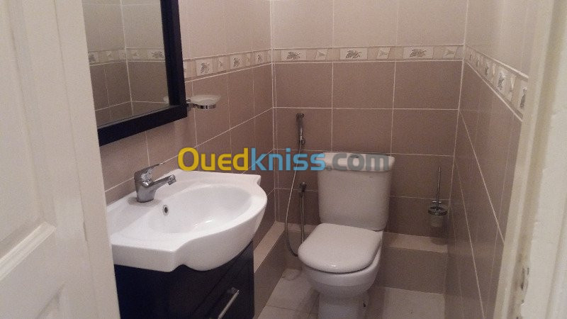 Location Appartement F4 Alger Hydra