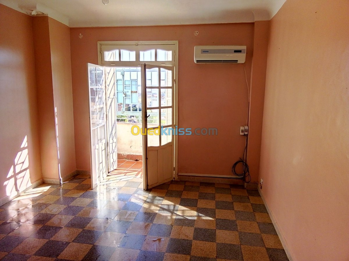 Vente Appartement F3 Oran Hassi mefsoukh