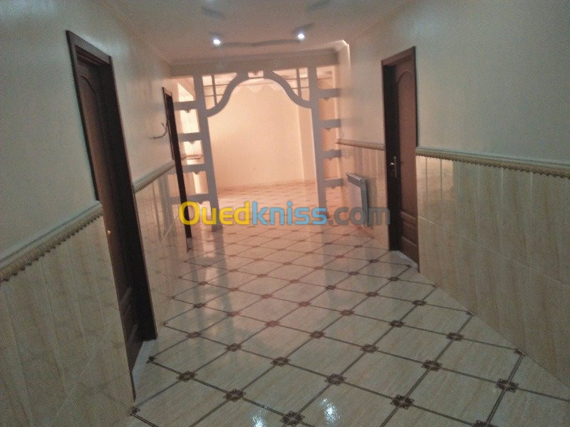 Location Appartement F4 Alger El achour