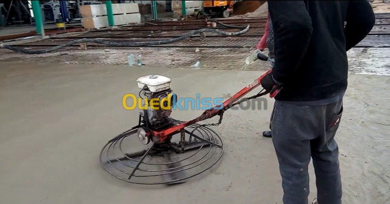   travaux du terrassement en béton