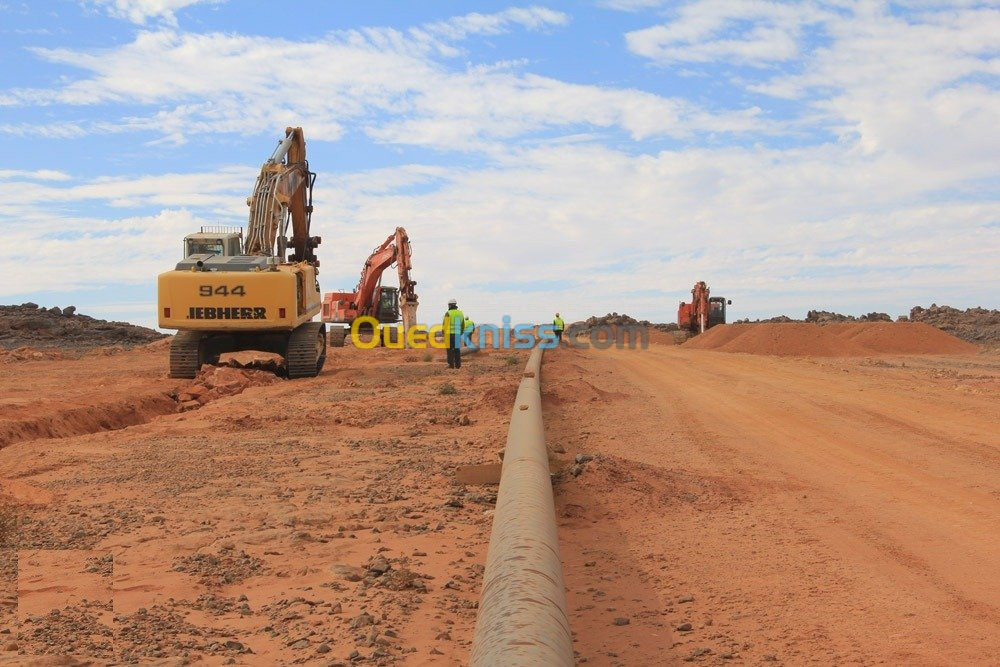 BACS DE STOCKAGE POSE PIPE LINE