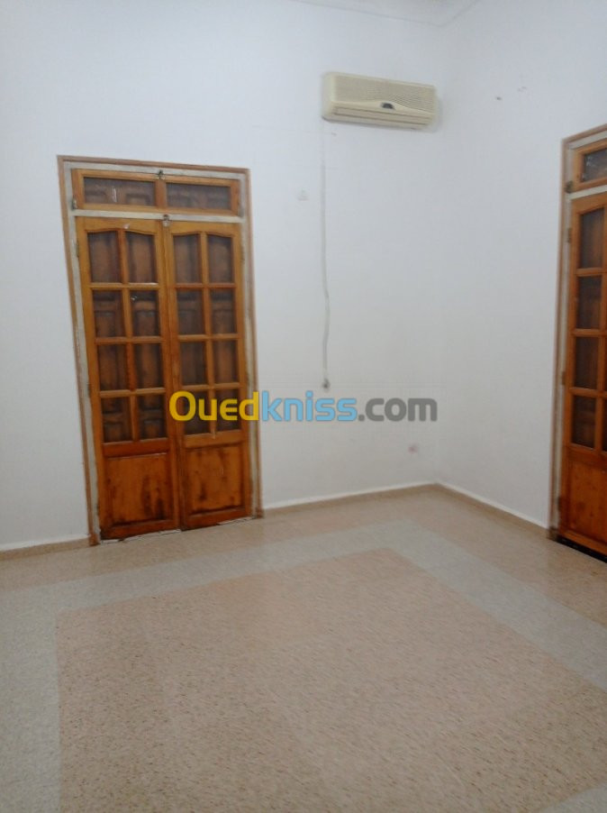 Location Appartement F4 Alger Rais hamidou