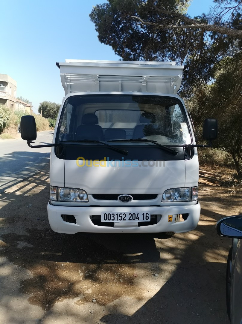 Kia K3000 2004