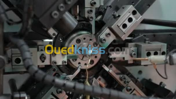 MACHINE DE FABRICATION LES RESSORT