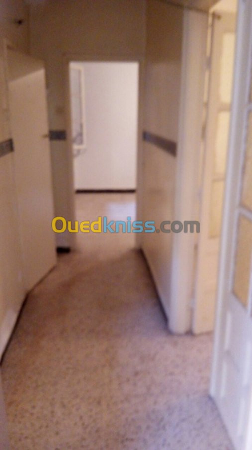 Location Niveau De Villa F2 Alger Bordj el kiffan