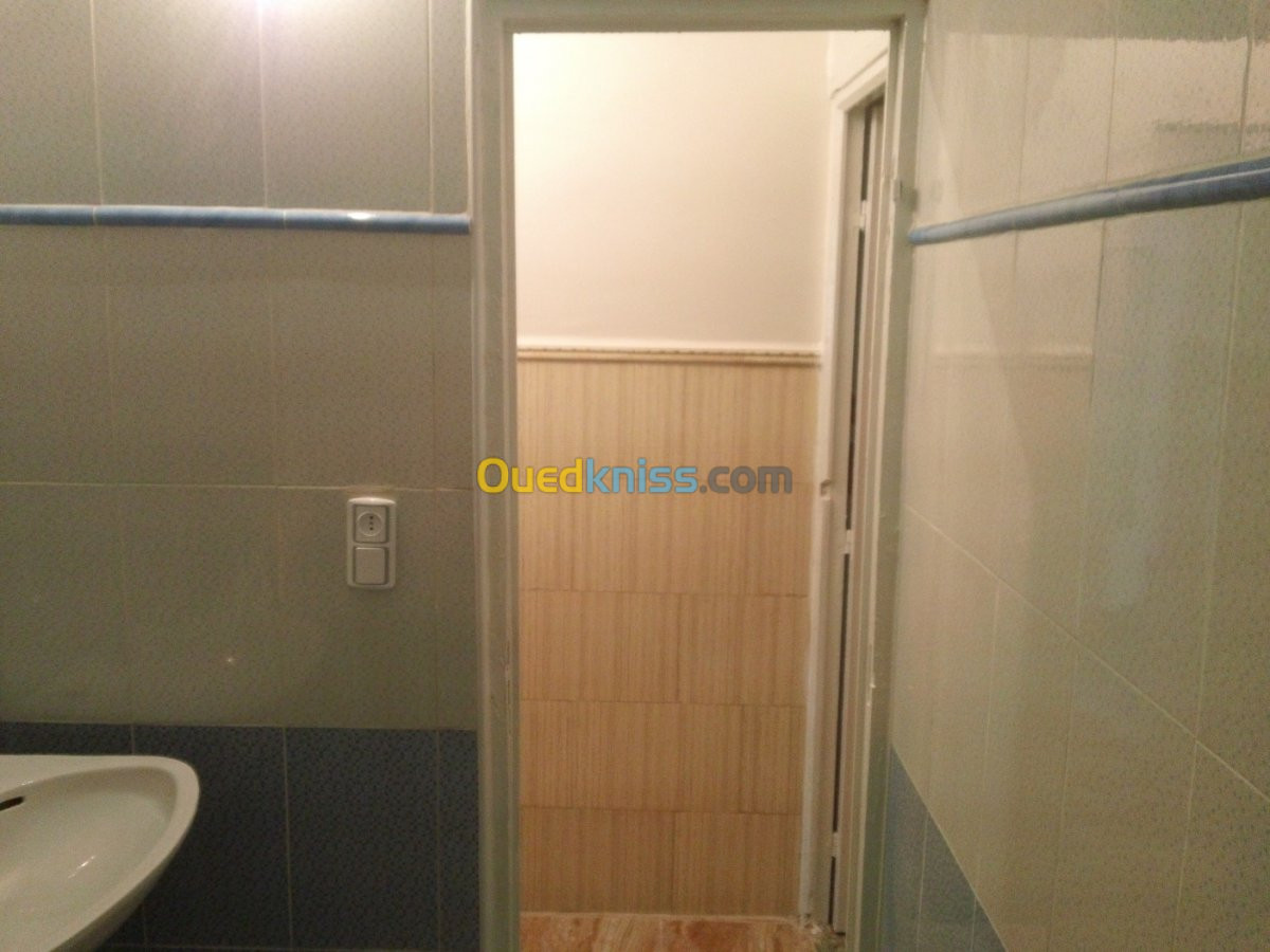 Location Appartement F3 Oran Arzew