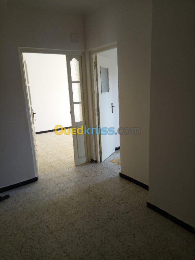 Vente Appartement F3 Relizane Oued rhiou