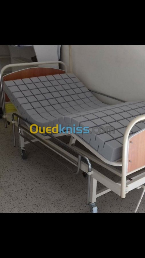 MATELAS TYPE GAUFRIER