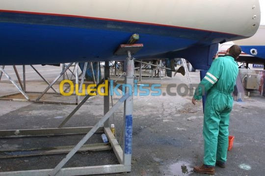 Peinture antifouling pour bateau