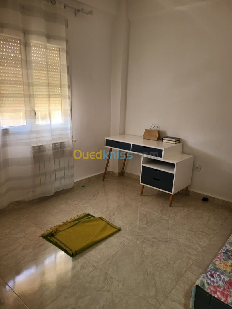 Location Appartement F4 Alger Bordj el bahri