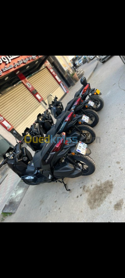 Yamaha Xmax 300 2024