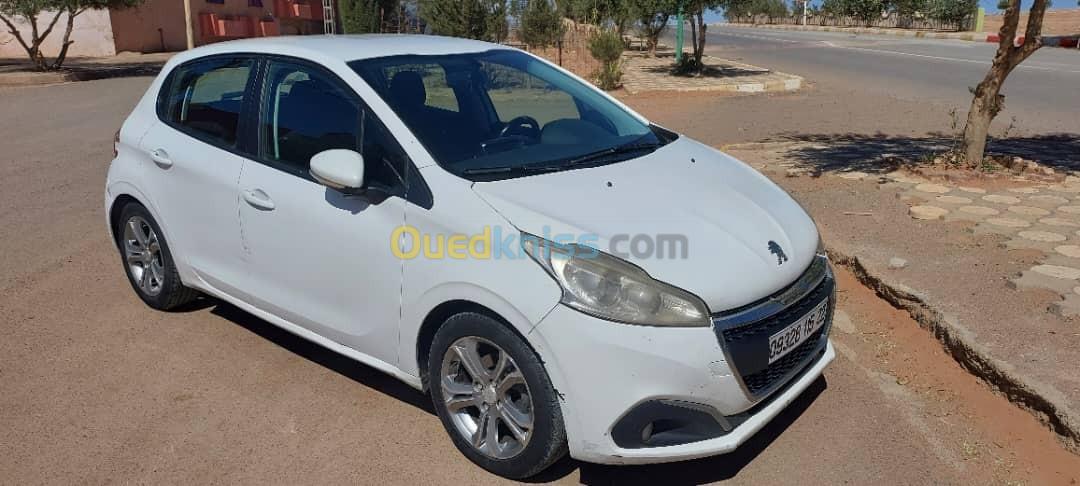 Peugeot 208 2015 Active