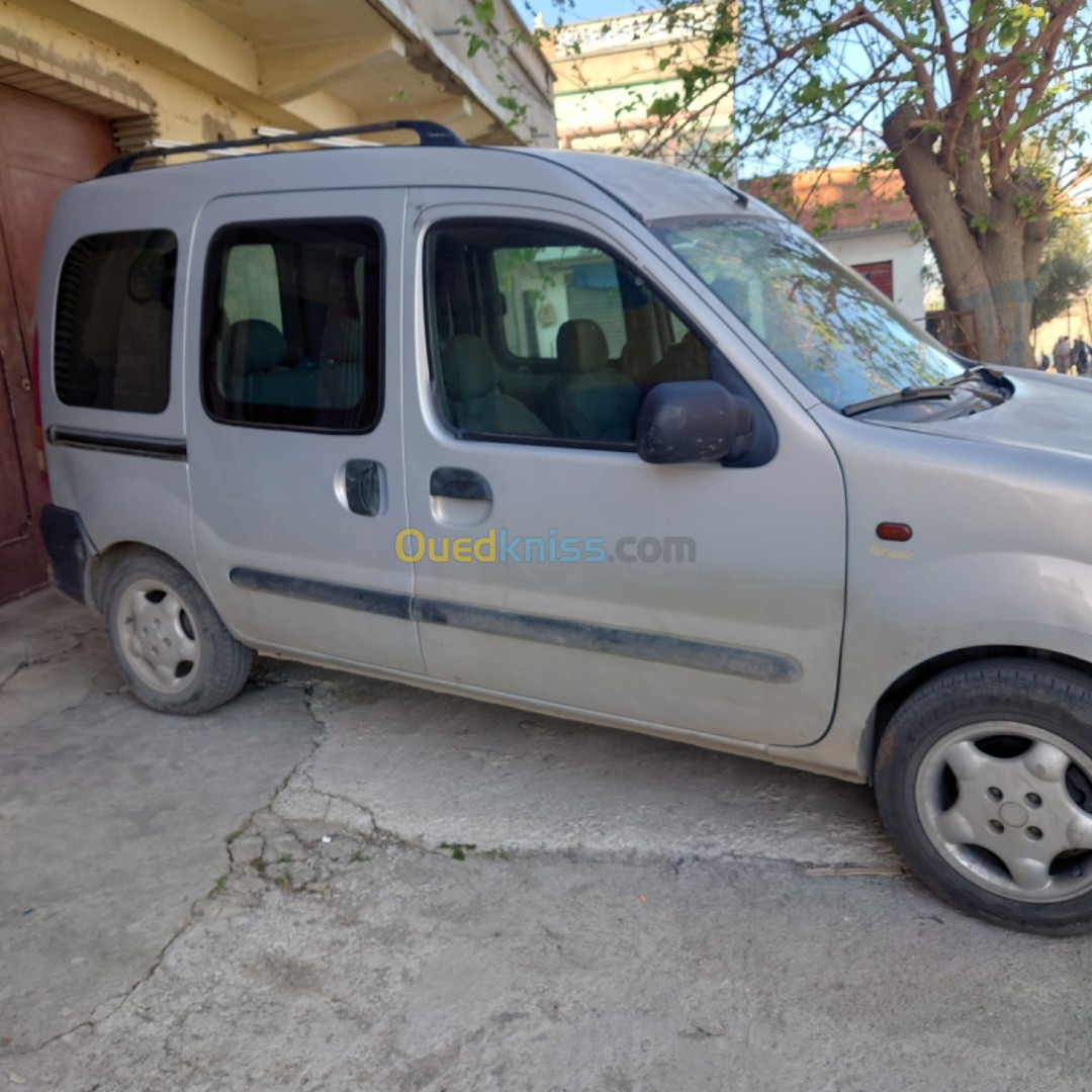 Peugeot Kangoo 2002 فرنسية