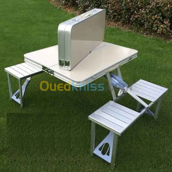 طاولة Table camping pliable avec 4 sièges 