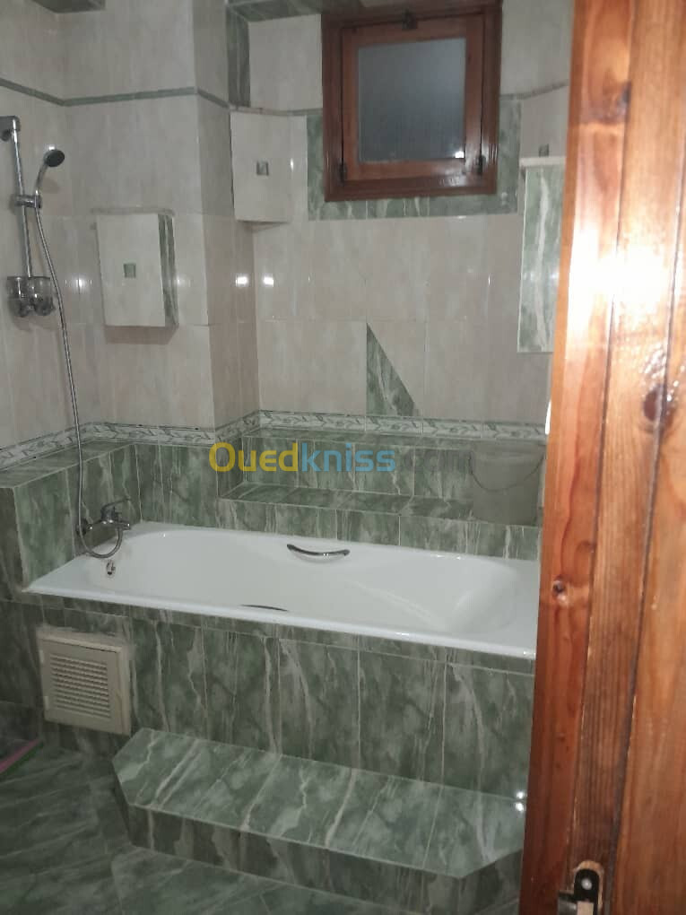 Location Appartement F4 Alger Bir mourad rais