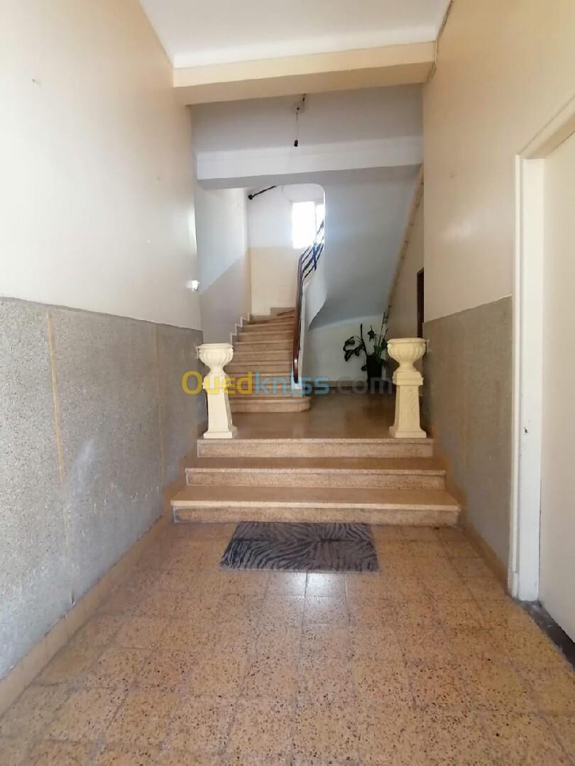 Location Duplex F4 Alger Hydra